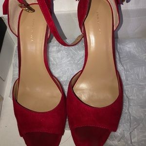 Red ANN TAYLOR heels with rear bow